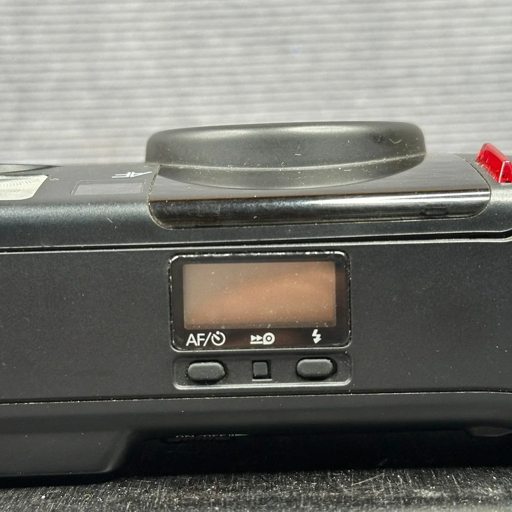 Nikon Zoom Touch 400 35mm Film Camera 35-70mm Macro Lens with Case Black Vintage